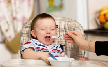 Bí Quyết Giúp Bé Ăn Dặm Ngon Hơn